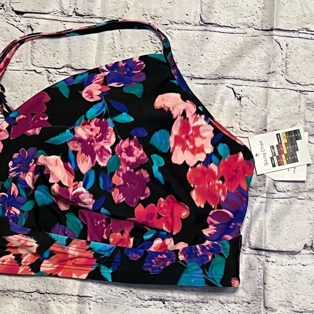 Time and Tru women’s black multicolored floral bikini top size 3x (24w-26w)